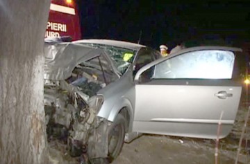 S-a răsturnat cu maşina în drum spre Cobadin: şoferul a intrat în comă alcoolică!